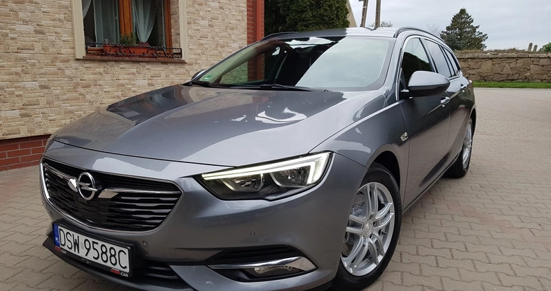 Opel Insignia cena 63900 przebieg: 149000, rok produkcji 2018 z Strzegom małe 742